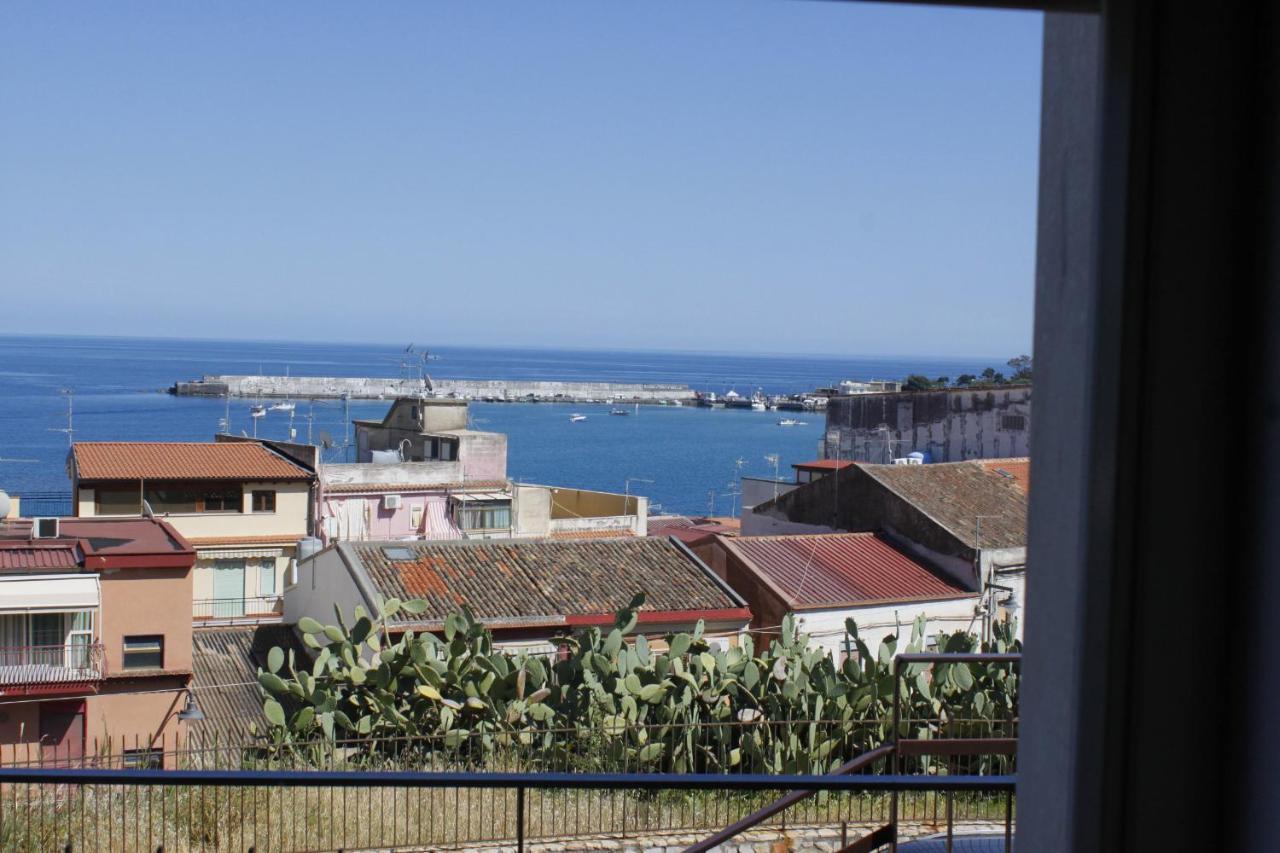 Bed & Breakfast Lighea Giardini Naxos Bagian luar foto