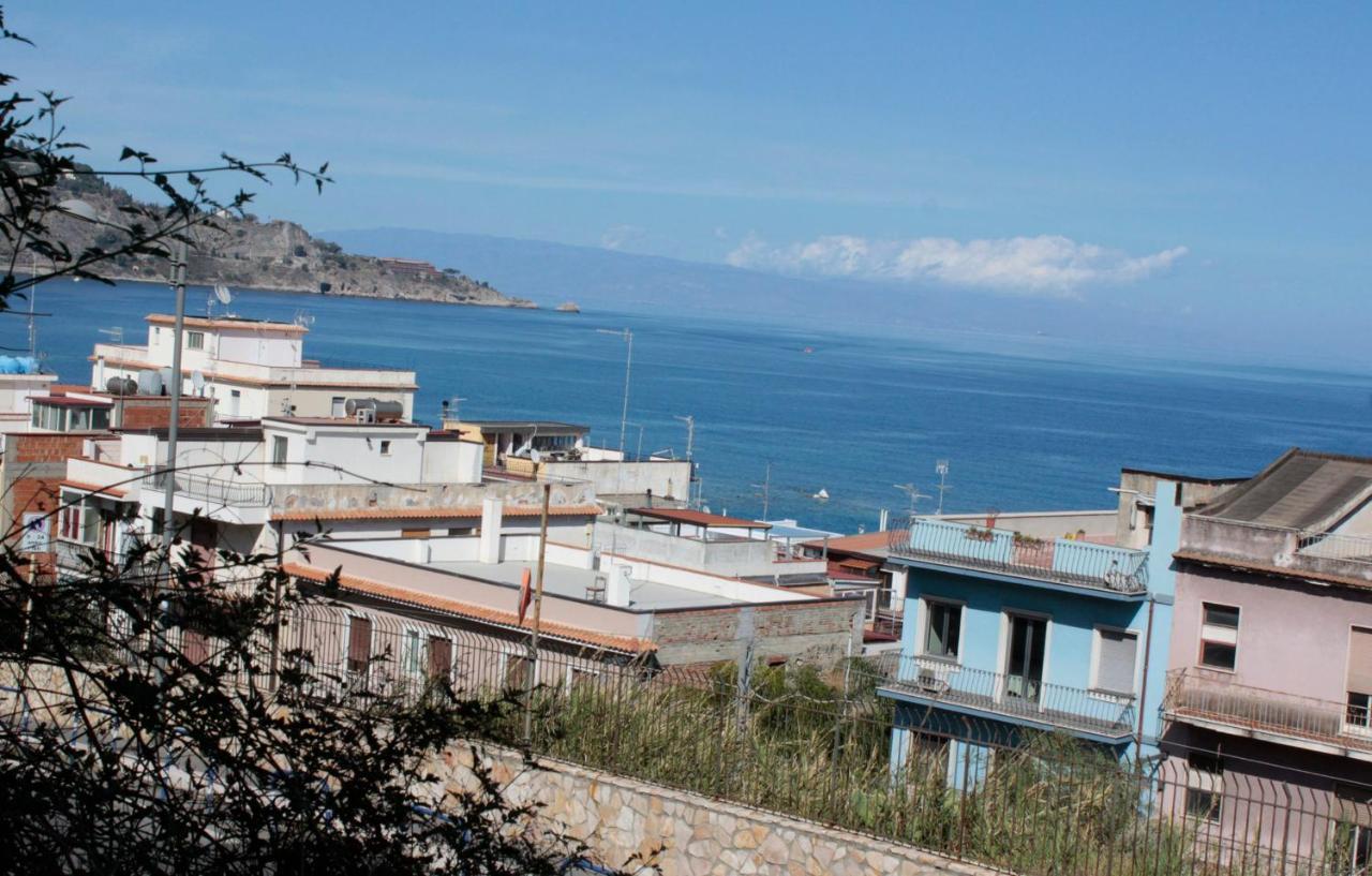Bed & Breakfast Lighea Giardini Naxos Bagian luar foto